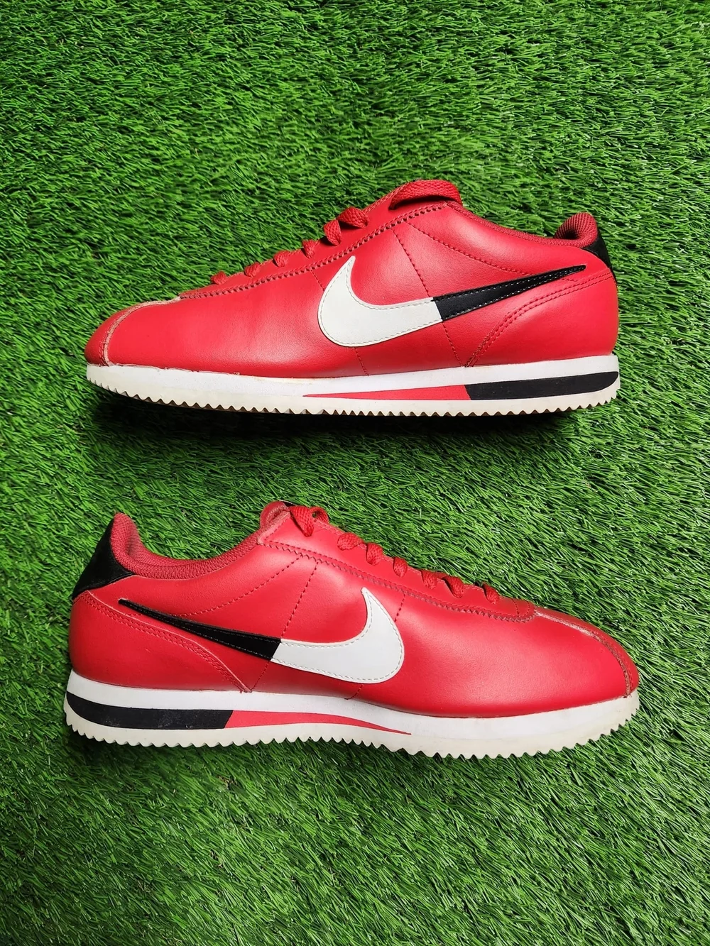 Nike Cortez NBA SE Red White Black Running Shoes Rare CI1047-600 Mens Size 10 - Picture 3 of 11